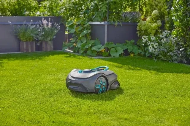 Gardena Roboter-Rasenmäher smart SILENO free 900 m²