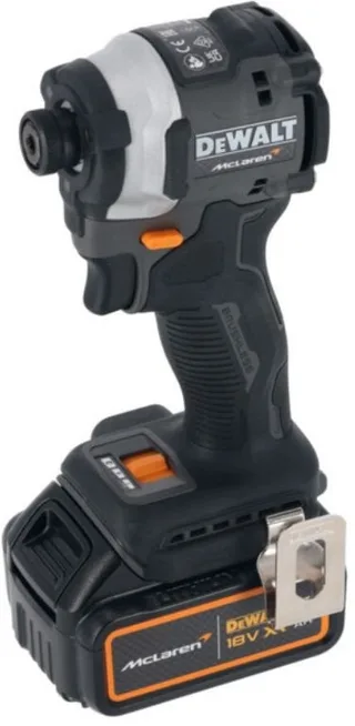 IMPACT DRIVER CD. DCF85MM2T-QW 18 V 2 × 4 Ah