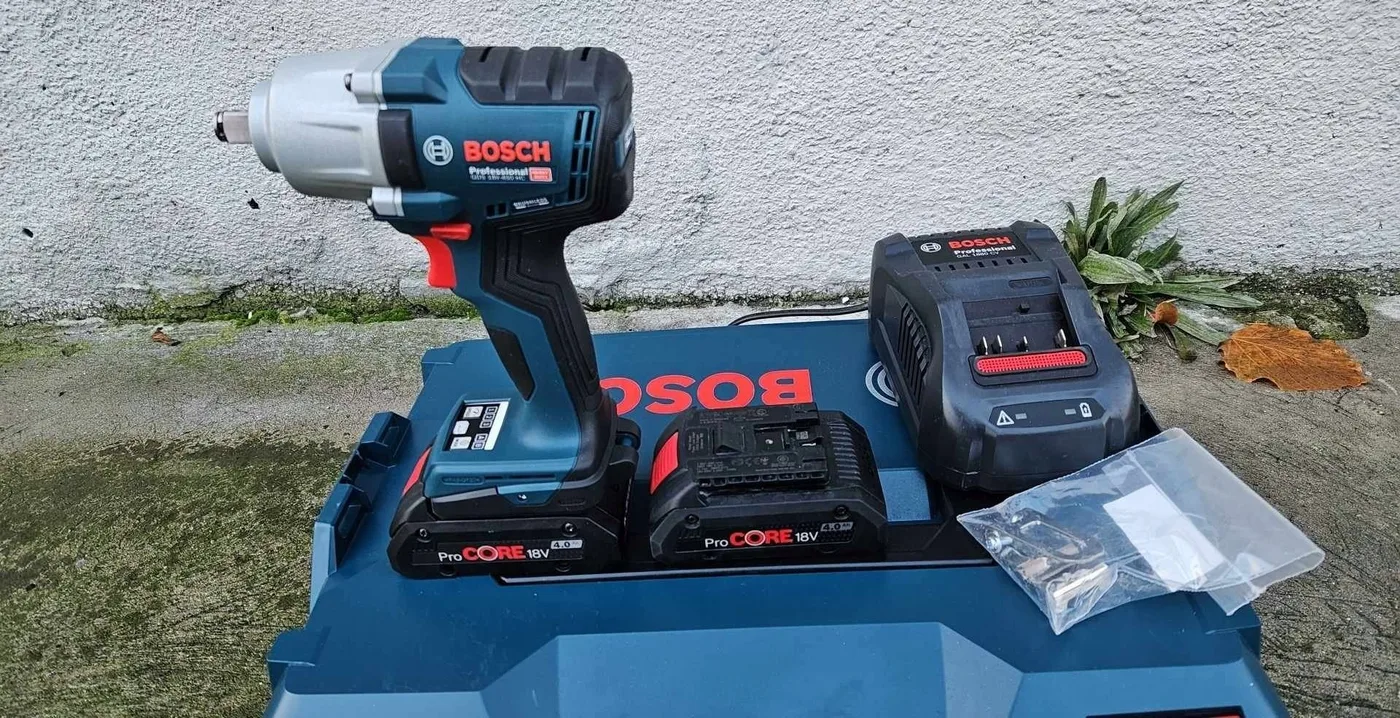 Bosch Akku-Schlagschrauber GDS 18V-450 HC Professional, 18 V (blau/schwarz, 2x Li-Ionen-Akku ProCORE18V 4,0 A)