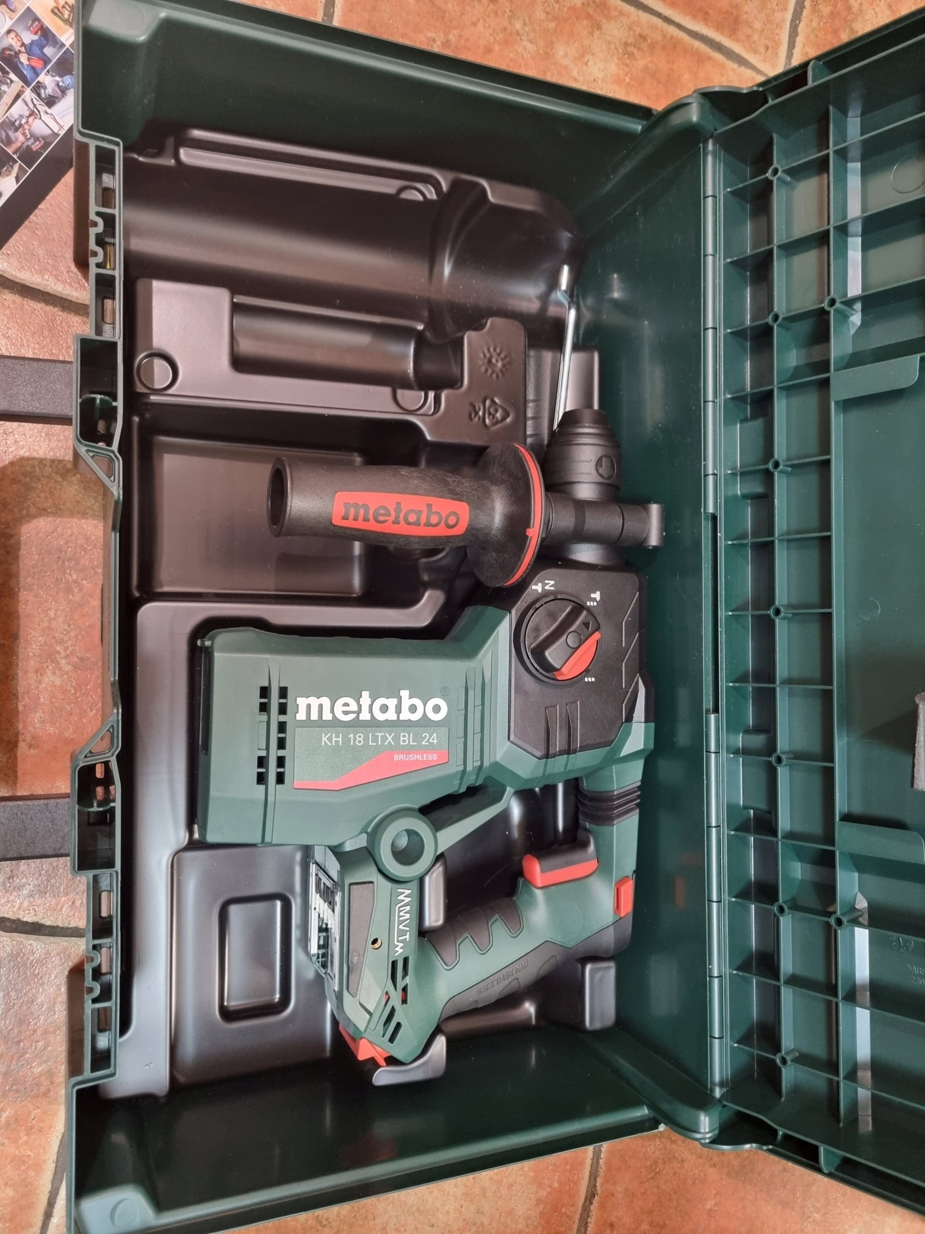 Metabo-Bohrhammer KH 18 LTX BL 24 (Akku-Bohrhammer mit Drehschlagwerk)